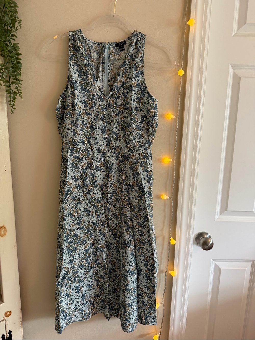 Ann Taylor Blue and Cream Floral Midi Dress